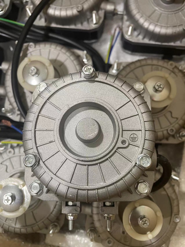 ການຂົນສົ່ງ: ພັດລົມ motor ກັບອິນໂດເນເຊຍ